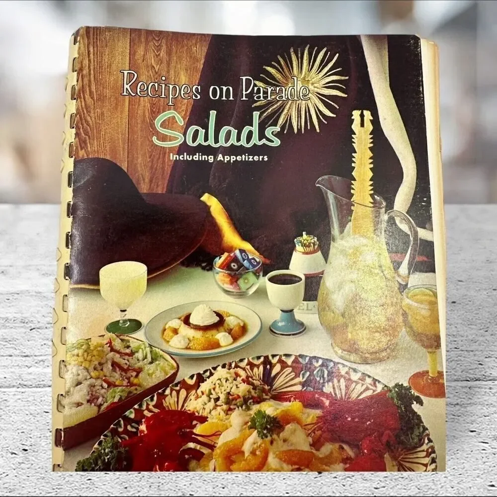 Recipes on Parade Salads Military Officers Wives Cookbook‎ Vitg Multi Good 2000